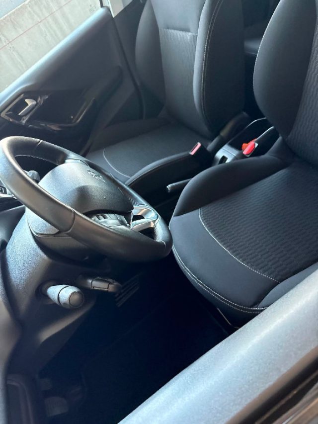 Peugeot 308 308 - foto 3 di 4