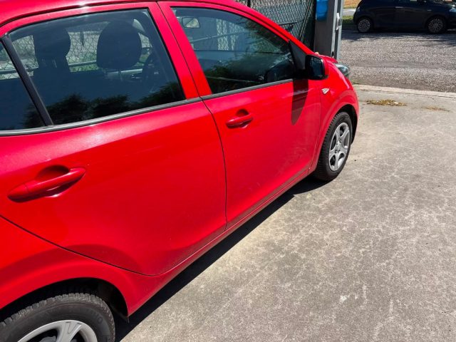 Kia Picanto 1.2 85CV 3 porte Fashion - foto 3 di 4