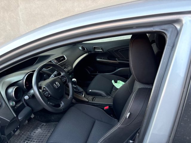 Honda Civic 1.4 i-VTEC Comfort - foto 2 di 8