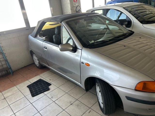 Fiat Punto 1ª serie 60 cat Cabrio, del 2000, 187.999 km, in vendita a Asigliano Veneto (VI)