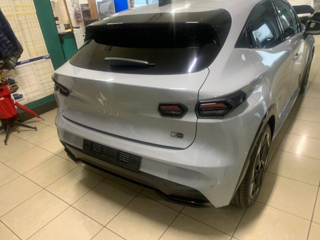 Renault Clio Full Hybrid E-Tech 160 CV 5 porte Evolution - foto 4 di 4