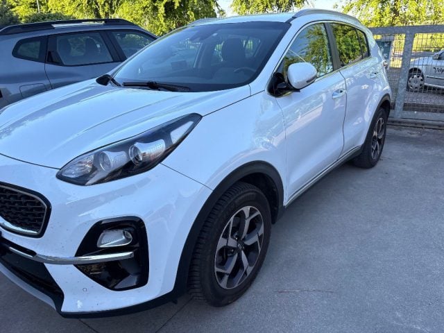 Kia Sportage 1.6 ECOGPL 2WD Business Class, del 2021, 121.111 km, in vendita a Asigliano Veneto (VI)
