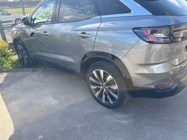 Renault Austral Austral Full Hybrid E-Tech 200 leggi i soldi sono, del 2026, 19.999 km, in vendita a Asigliano Veneto (VI)