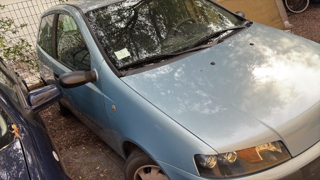 Fiat Punto 1.2i 16V cat 3 porte EL - foto 4 di 4