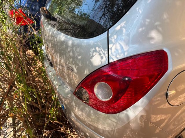 Opel Corsa 1.0 12V 5 porte Elective - foto 4 di 4