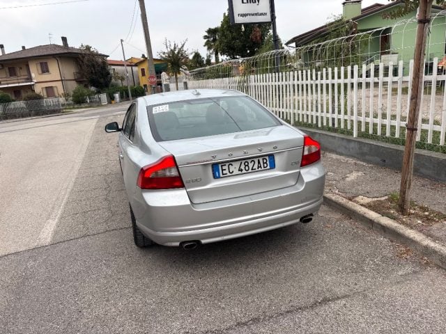 Volvo S80 D5 AWD Geartronic Executive - foto 2 di 4