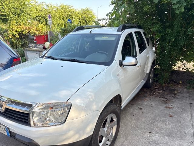 Dacia Duster 1.5 dCi 110CV 4x2 Lauréate - foto 3 di 4