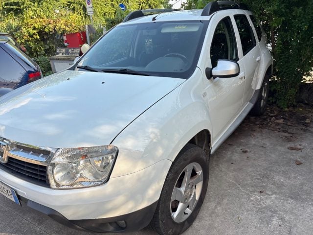 Dacia Duster 1.5 dCi 110CV 4x2 Lauréate, del 2012, 232.000 km, in vendita a Asigliano Veneto (VI)