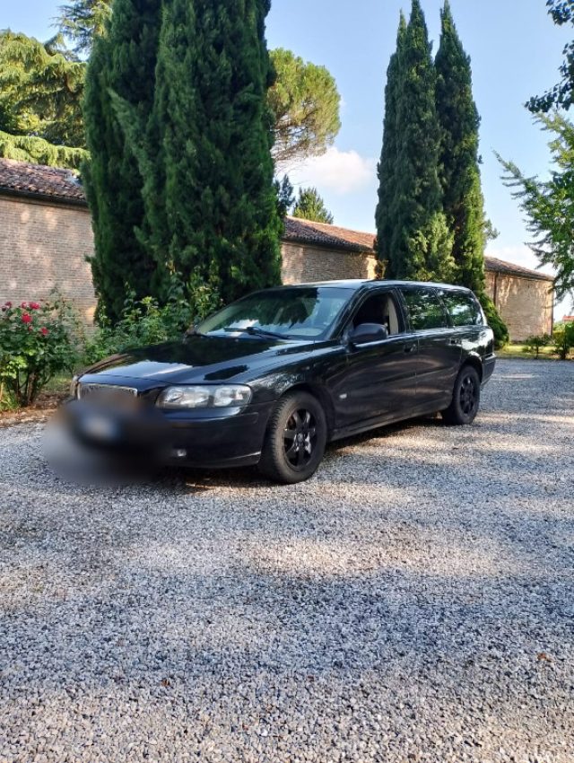 Volvo V70 2.4 D5 20V cat - foto 3 di 4