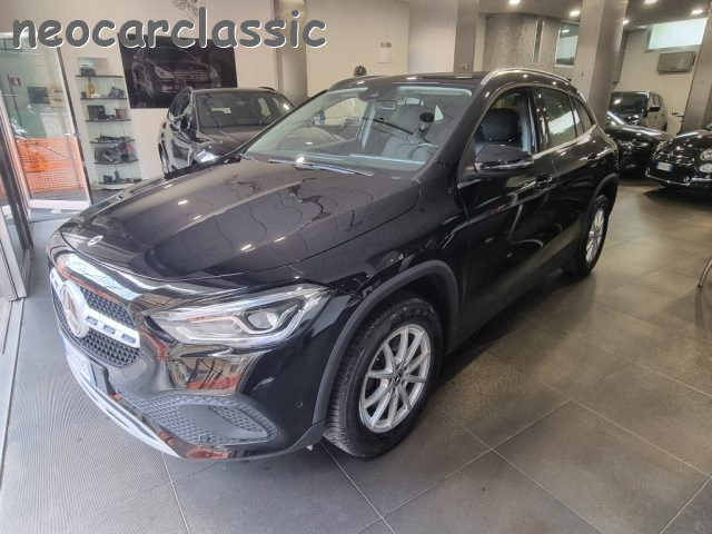 Mercedes-Benz GLA 180 d Automatic Business - foto 3 di 4
