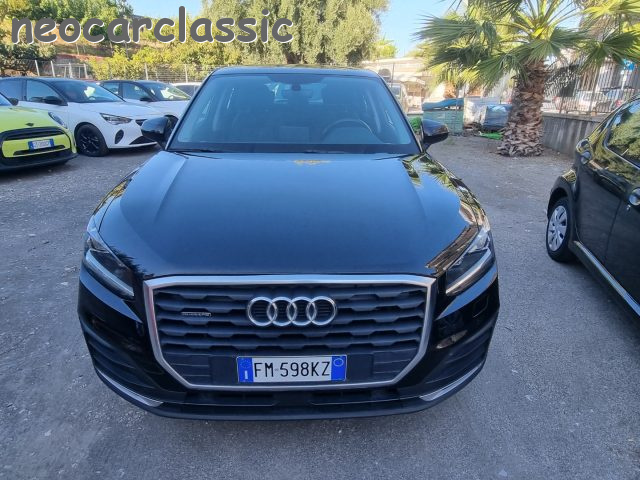 Audi Q2 2.0 TDI quattro S tronic Business, del 2017, 76.000 km, in vendita a Gragnano (NA)