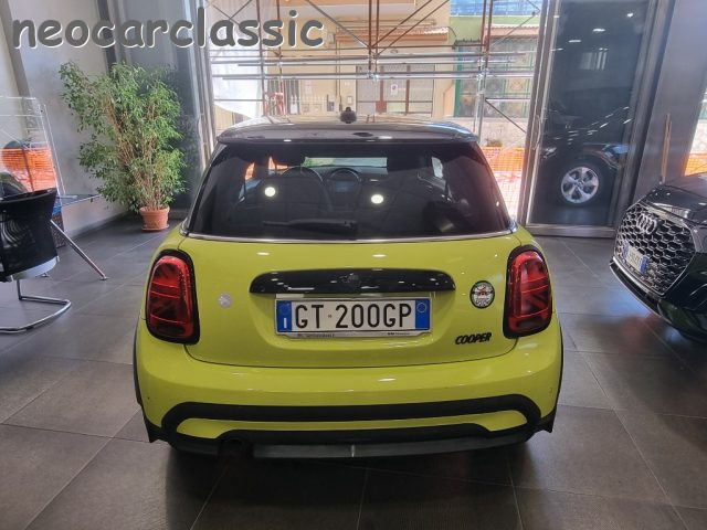 MINI Cooper 1.5 Cooper Resolute CAMBIO AUTOMATICO - foto 3 di 4