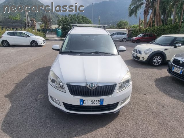 Skoda Roomster 1.2 12V 70CV Style, del 2011, 102.000 km, in vendita a Gragnano (NA)
