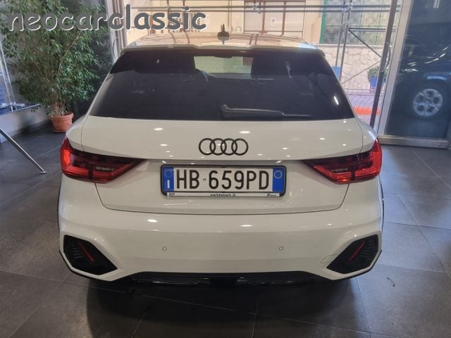 Audi A1 allstreet 30 TFSI Identity Contrast - foto 4 di 4