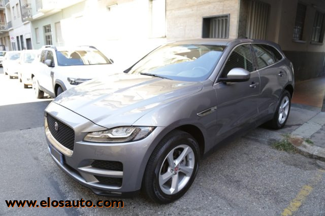 Jaguar F-Pace 2.0 D 180 CV AWD aut. Chequered Flag - foto 3 di 23