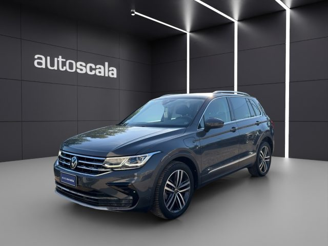 Volkswagen Tiguan 1.4 TSI eHYBRID DSG Elegance usato a NAPOLI