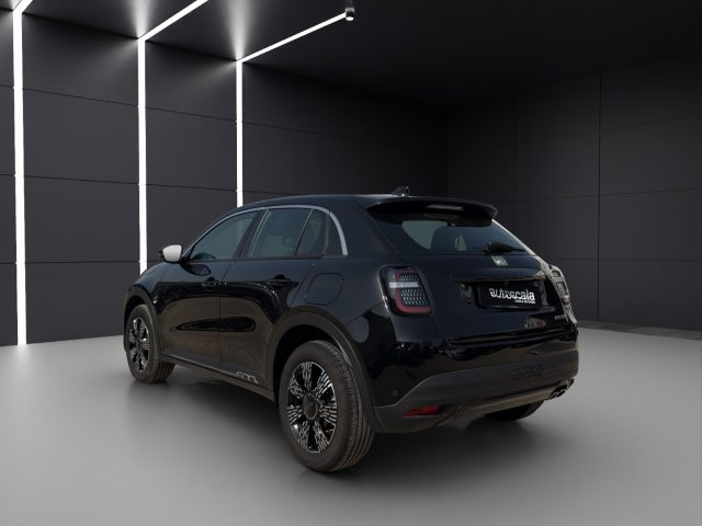 Fiat 600 Hybrid 145 CV DCT MHEV Icon - foto 3 di 4