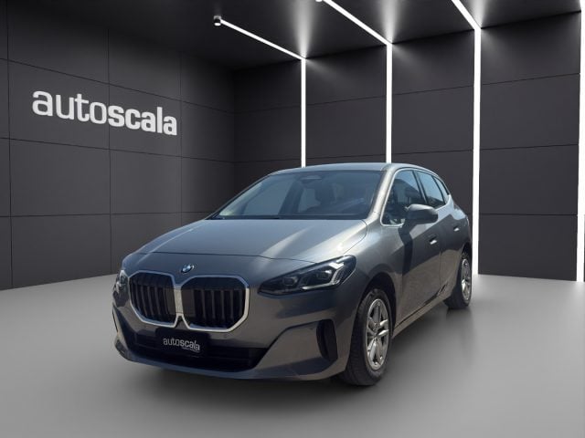 BMW 218 d Active Tourer usato a NAPOLI