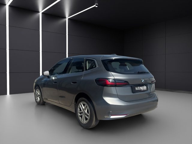 BMW 218 d Active Tourer - foto 3 di 4