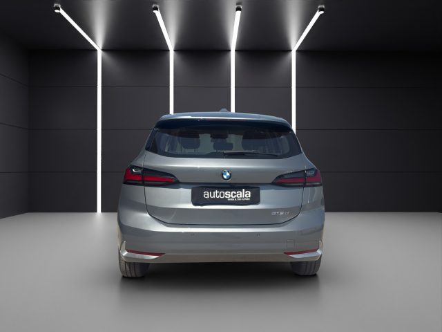 BMW 218 d Active Tourer - foto 4 di 4