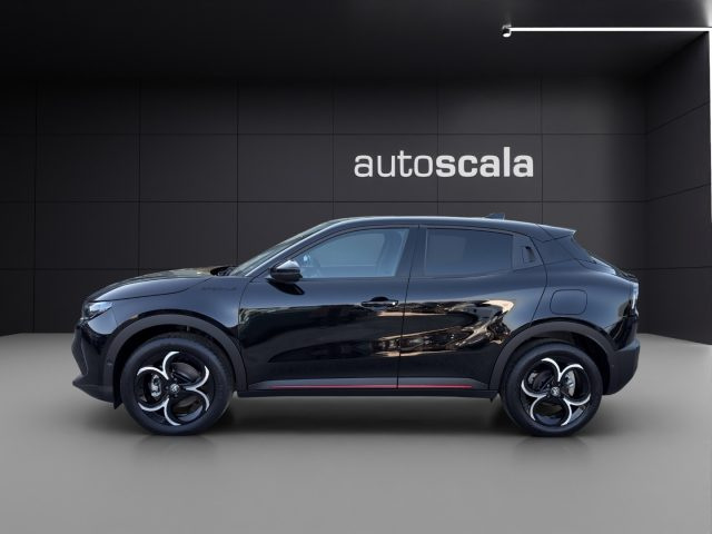 Alfa Romeo Junior 1.2 145 CV Hybrid eDCT6 Speciale - foto 2 di 4