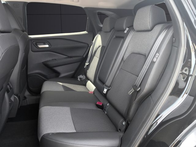 Nissan Qashqai MHEV 140 CV N-Connecta, in vendita a Napoli (NA)