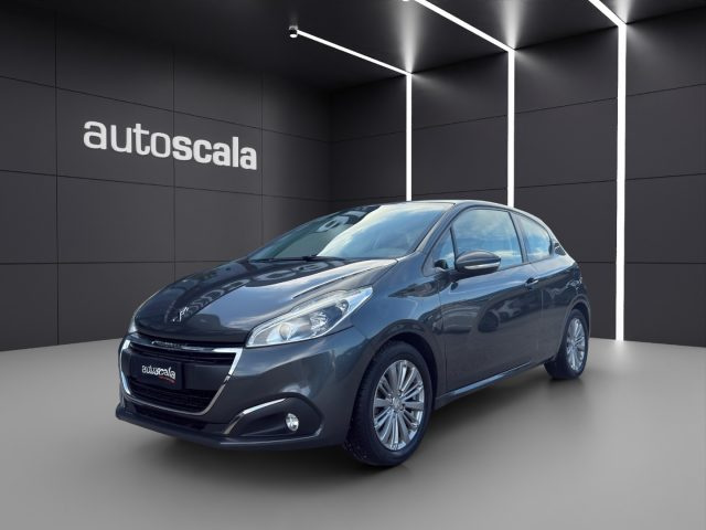 Peugeot 208 1� serie PureTech 82 3 porte Active usato a NAPOLI