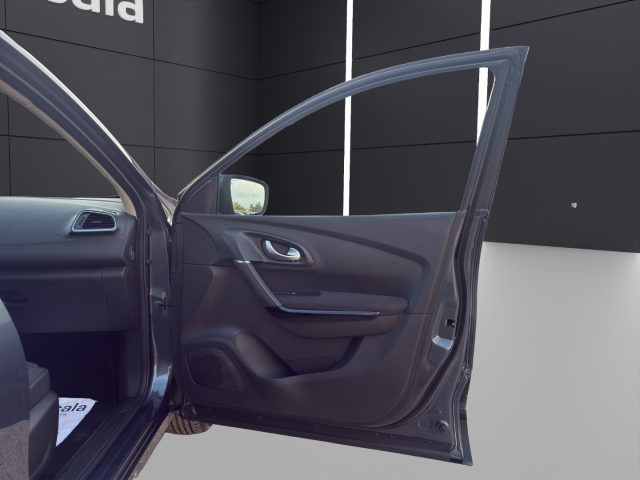Renault Kadjar TCe 140CV FAP Business usato a NAPOLI