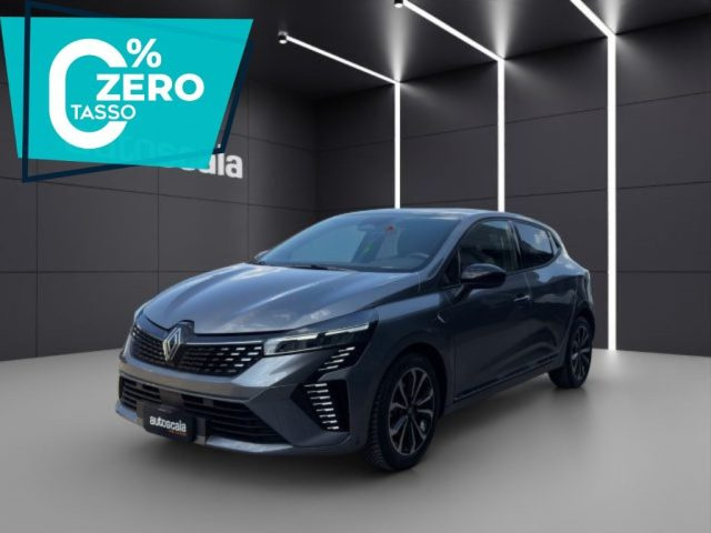 Renault Clio TCe 90 CV 5 porte Techno usato a NAPOLI