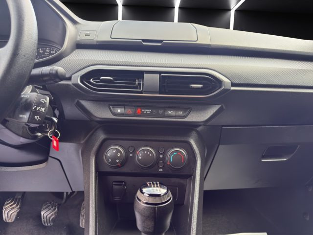 Dacia Jogger 1.0 TCe GPL 100 CV 5 posti Essential, del 2022, 70.800 km, in vendita a Napoli (NA)