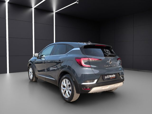 Renault Captur Plug-in Hybrid E-Tech 160 CV Intens - foto 4 di 4