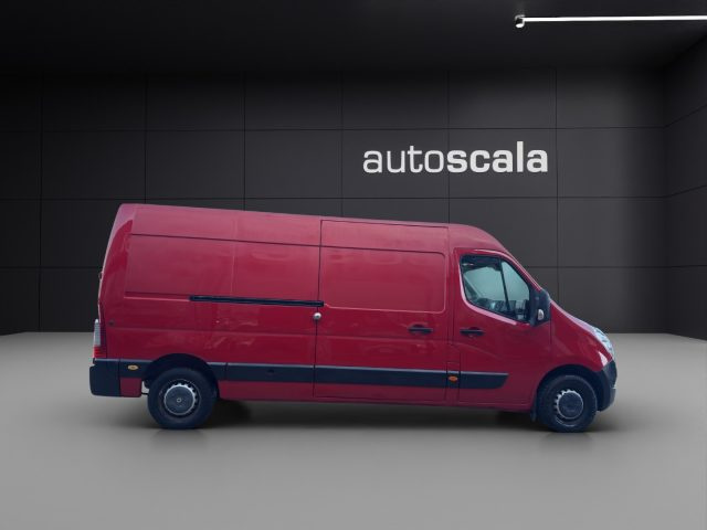 Renault Master T35 2.3 dCi/130 L3 H2 PIU' IVA, del 2019, 130.149 km, in vendita a Napoli (NA)