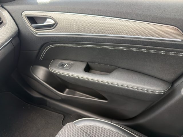 Renault Arkana Arkana Hybrid E-Tech 145 CV Intens usato a NAPOLI