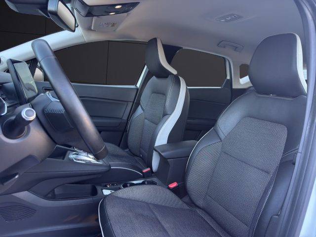 Renault Captur Plug-in Hybrid E-Tech 160 CV Intens - foto 2 di 4