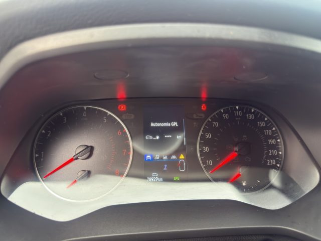 Renault Captur TCe 100 CV GPL Equilibre - foto 4 di 4