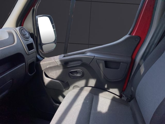 Renault Master T35 2.3 dCi/130 L3 traz.post. Gran Vol. 20 PIU'IVA, del 2019, 122.536 km, in vendita a Napoli (NA)