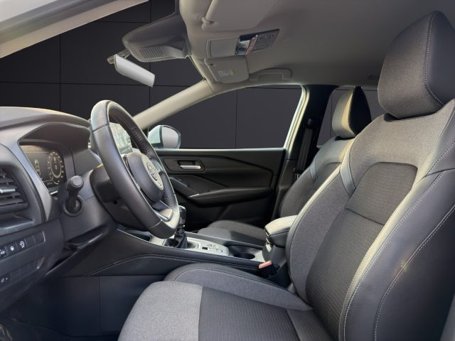 Nissan Qashqai MHEV 140 CV N-Connecta, del 2025, 14.916 km, in vendita a Napoli (NA)