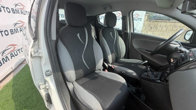 Lancia Ypsilon 0.9 BENZINA /METANO TwinAir 85 CV 5 porte Ecochic - foto 4 di 4
