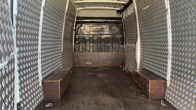 Iveco Daily CAMBIO AUTOMATICO 35S14 2.3 HPT PLM Cabinato, del 2018, 221.434 km, in vendita a Napoli (NA)