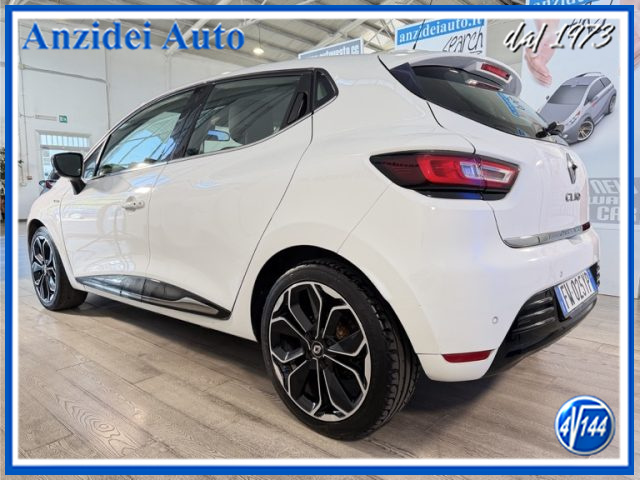Renault Clio dCi 8V 90 CV 5 porte Moschino Intens - foto 4 di 4