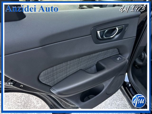 Volvo XC60 B4 (d) AWD Geartronic Momentum Pro usato a ROMA