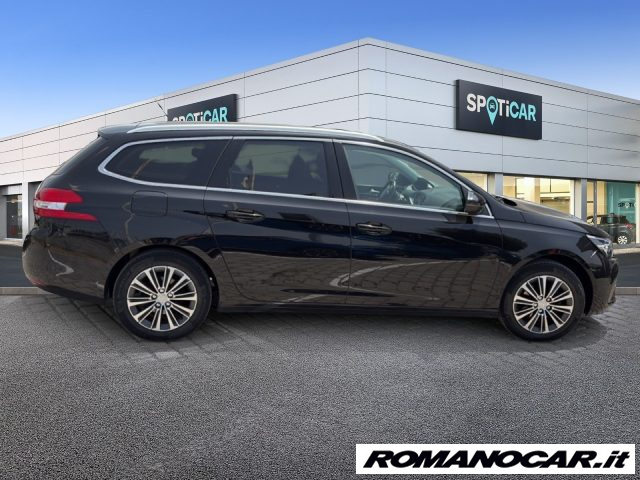 Peugeot 308 BlueHDi 130 S&S EAT8 SW Allure - foto 4 di 4