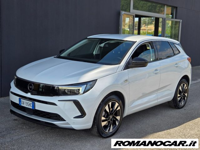 Opel Grandland 1.5 d EAT8 Business Elegance NAVY Telecamera 180, del 2023, 45.221 km, in vendita a Foggia (CB)