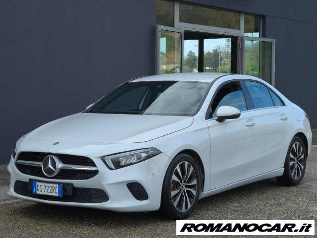 Mercedes-Benz A 180 d Automatic Business Pelle-Navy - foto 3 di 4