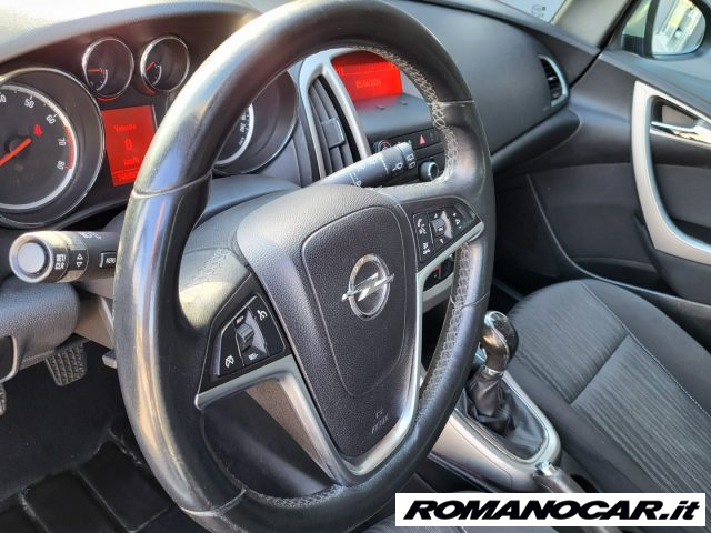 Opel Astra 1.4 GPL TECH 140CV Sports Tourer Elective, del 2011, 145.221 km, in vendita a Foggia (CB)