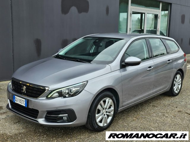 Peugeot 308 BlueHDi 130 EAT8 SW Business NAVY usato a FOGGIA