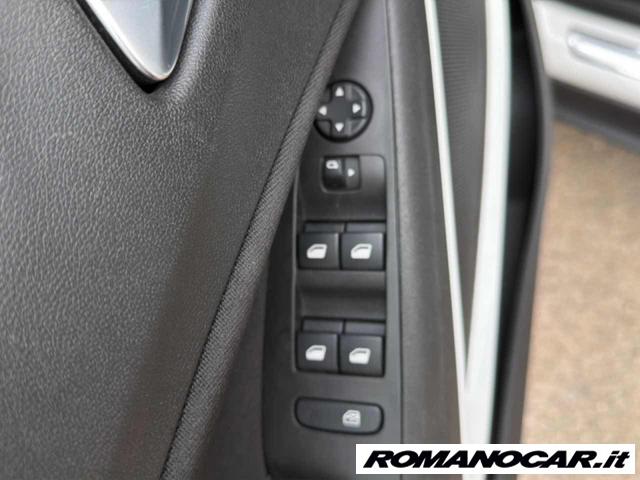 Opel Crossland 1.5 ECOTEC D 110 CV Start&Stop Design & Tech, del 2022, 69.000 km, in vendita a Foggia (CB)