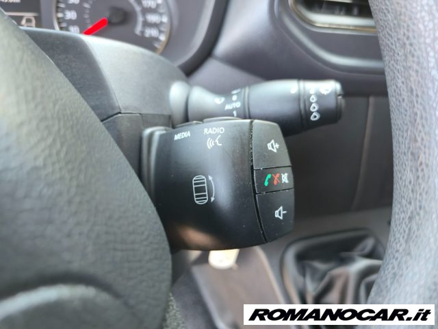 Opel Movano 35 2.3d 135CV L2-H2 40.000 KM. NAVY usato a FOGGIA