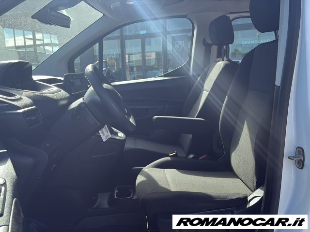 Peugeot Partner BlueHDi 100 PL-DC Furgone Mobile, del 2021, 219.637 km, in vendita a Foggia (CB)