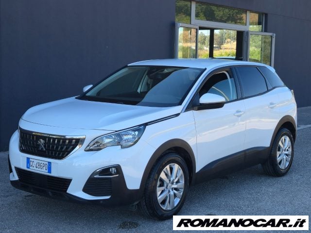 Peugeot 3008 BHDi 130 Business NAVY, del 2020, 102.221 km, in vendita a Foggia (CB)